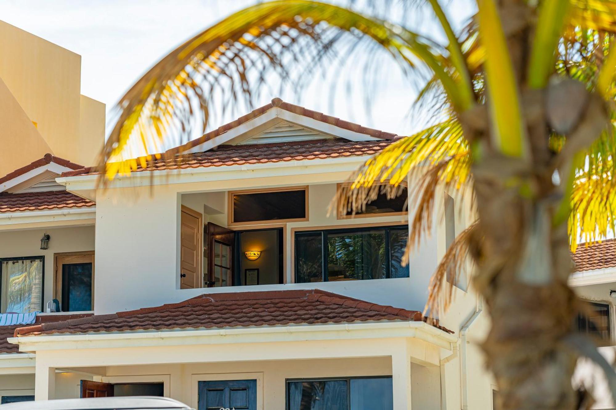 Tradewinds Paradise Villas San Pedro  Extérieur photo