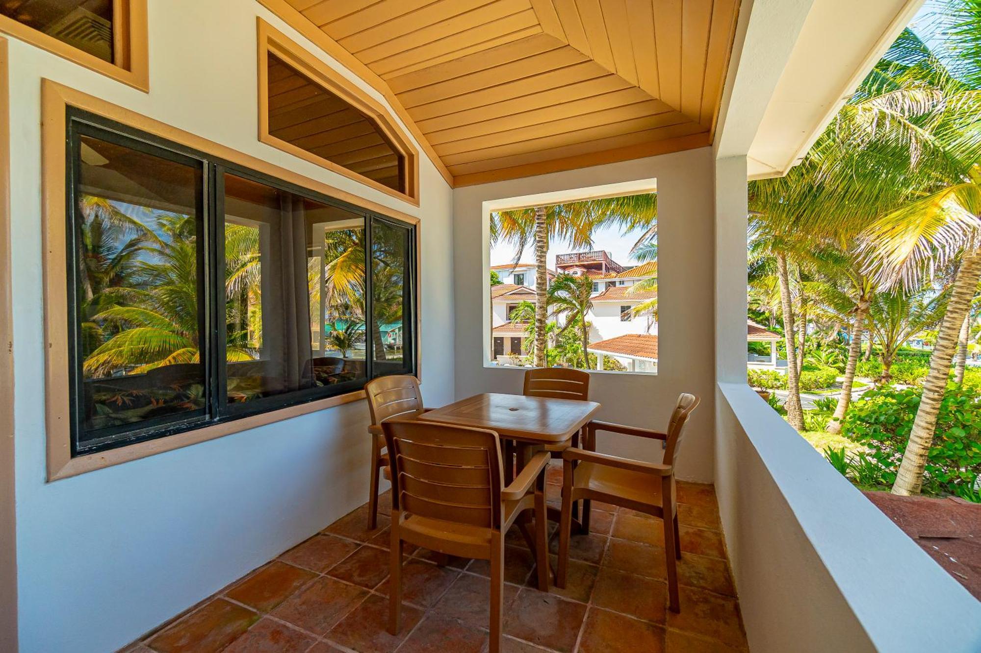 Tradewinds Paradise Villas San Pedro  Extérieur photo