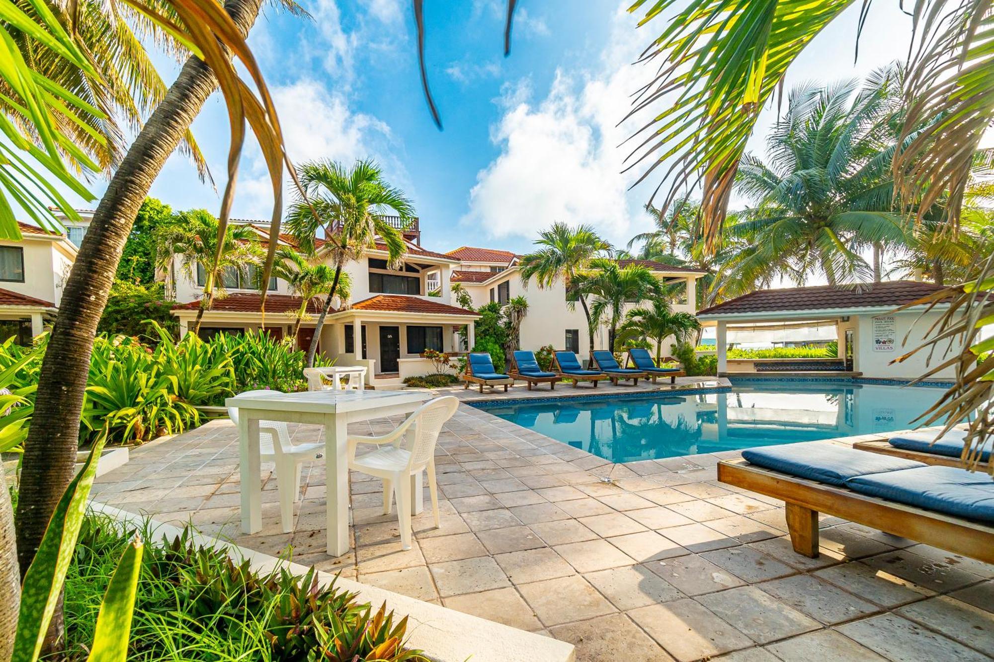 Tradewinds Paradise Villas San Pedro  Extérieur photo